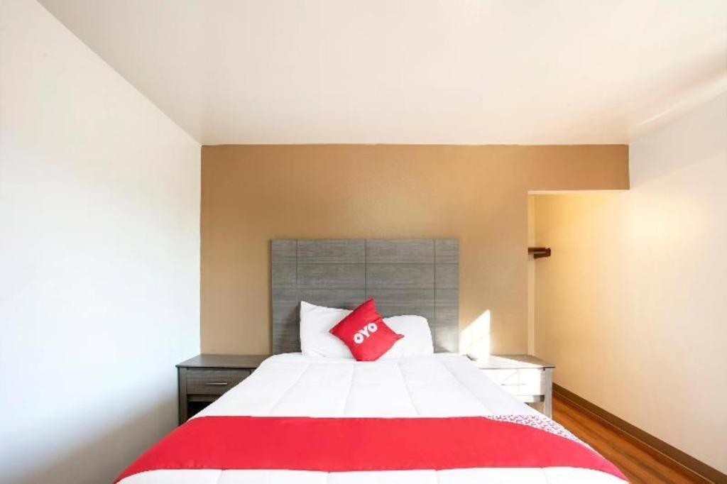 Oyo Hotel Kalama Εξωτερικό φωτογραφία