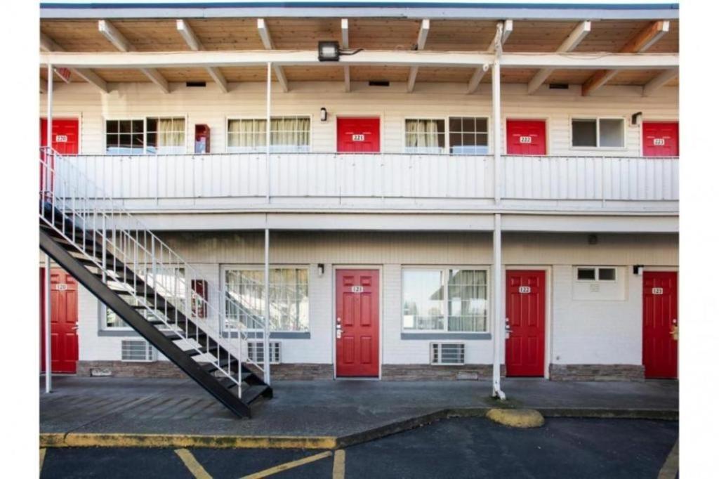 Oyo Hotel Kalama Εξωτερικό φωτογραφία