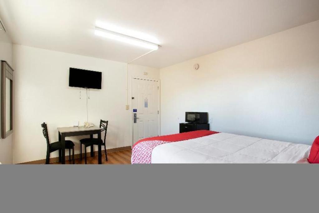 Oyo Hotel Kalama Εξωτερικό φωτογραφία