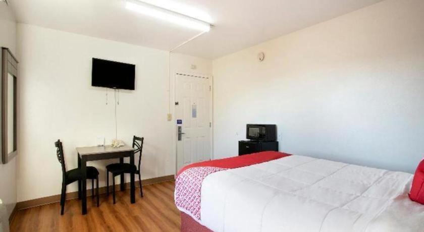 Oyo Hotel Kalama Εξωτερικό φωτογραφία